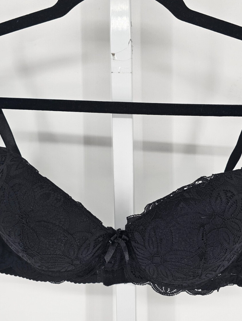 Vintage 1990s Womens Sz 36C Padded Push Up Bra Sexy Black Lace